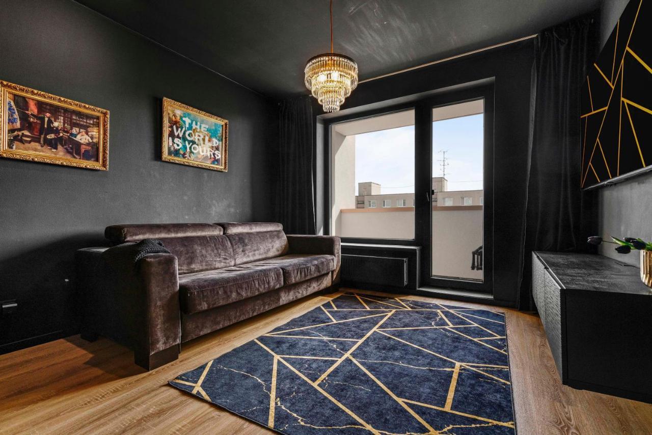 Lam Black - Ac - Balcony Apartman Pozsony Kültér fotó